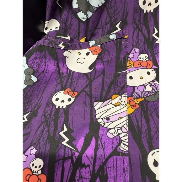 Hello Kitty Halloween Women's Scrub Top Size XL Spooky - Picture 5 of 10